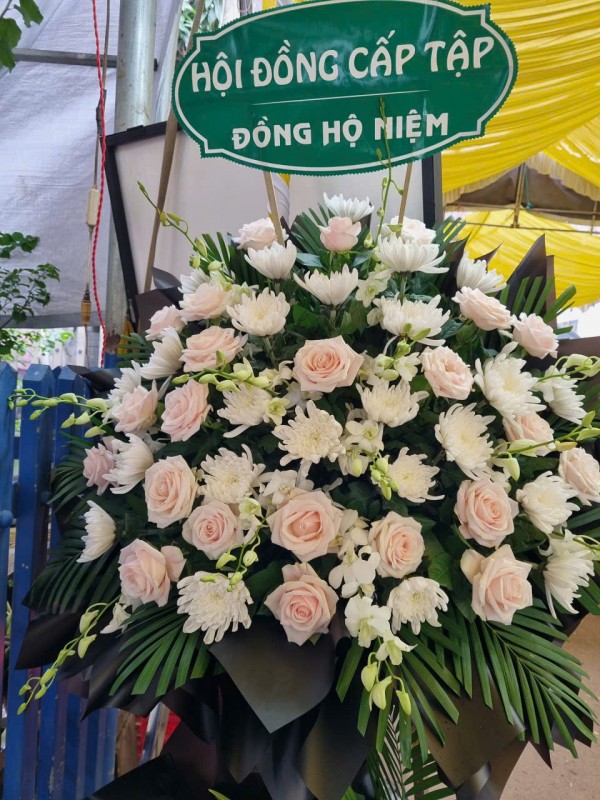 z7004306404908_1ef5c821b695c6a4593fbf0b8abb9ec4