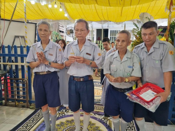 z7004306451565_07e1132fcbfdd09e065827bdd5e256f9