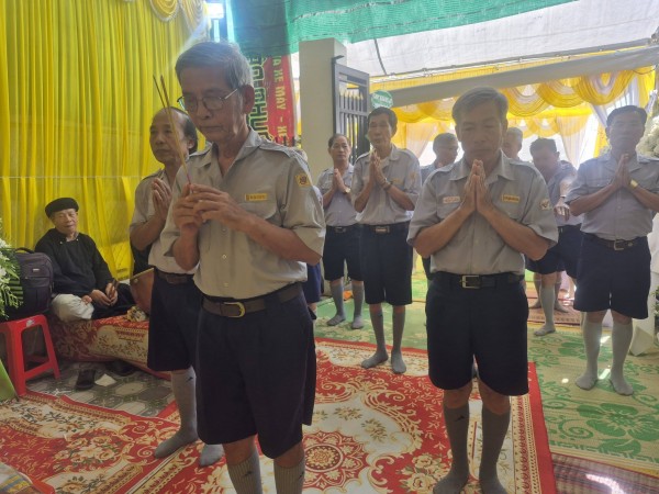GIA ĐÌNH PHẬT TỬ BÀ RỊA VŨNG TÀU VIẾNG TANG